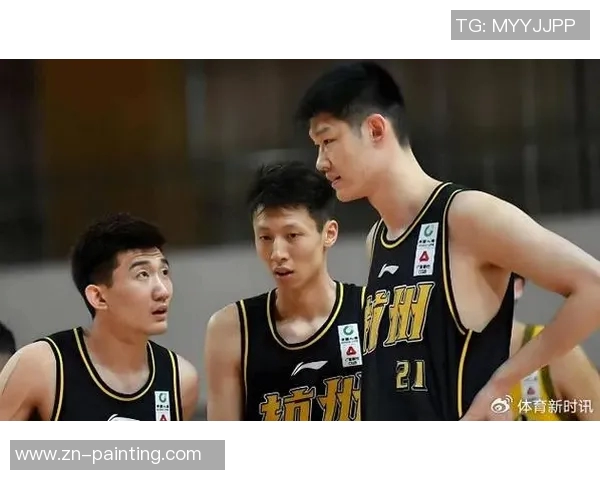 孙铭徽：从青涩少年到篮球场上的璀璨明星之路探索